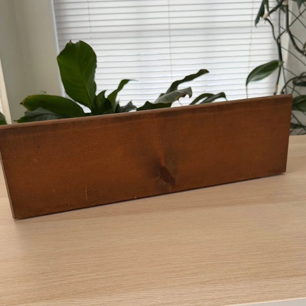 Vintage Wood Pineapple Wall Shelf Scalloped Edge Colonial Hospitality Decor